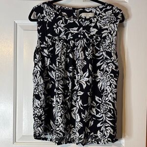 LOFT Black and White Leaf Print Blouse